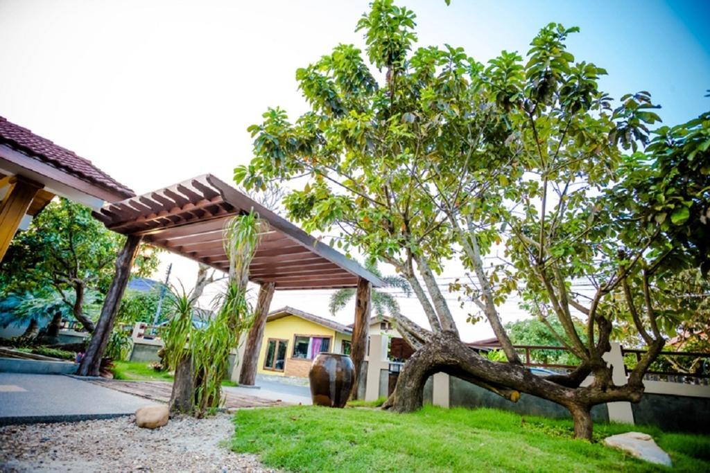 Tree Home Plus Nakhon Si Thammarat Exteriér fotografie